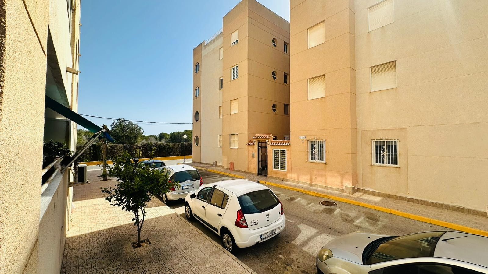 2-Bedroom Apartment in La Siesta - El Salado - Torreta, Torrevieja - Image 30