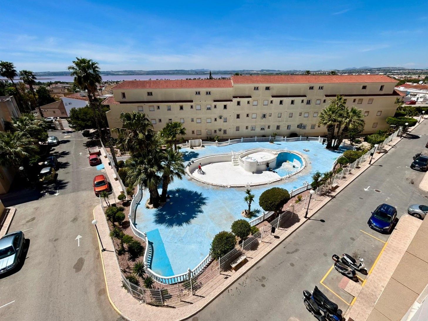 2-Bedroom Apartment in La Siesta - El Salado - Torreta, Torrevieja - Image 4