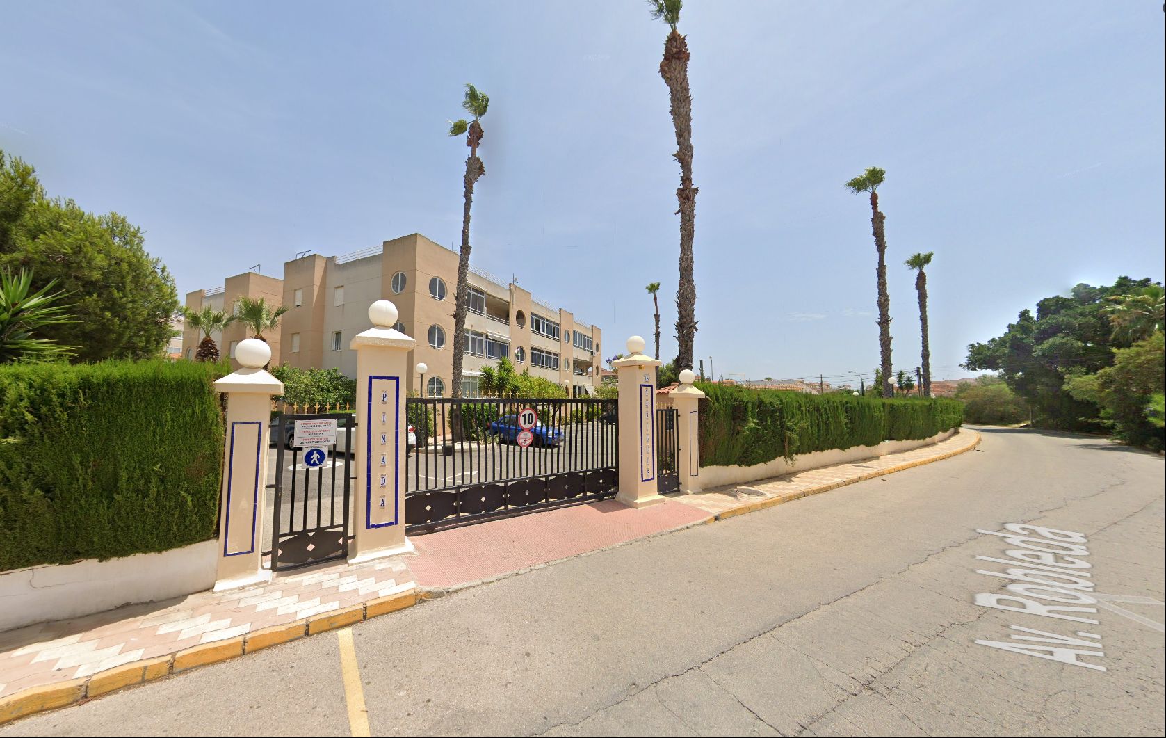 2-Bedroom Apartment in La Siesta - El Salado - Torreta, Torrevieja - Image 7