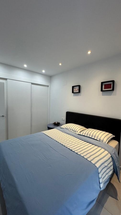 1-Bedroom Apartment in Estacion de Autobuses, Torrevieja - Image 9