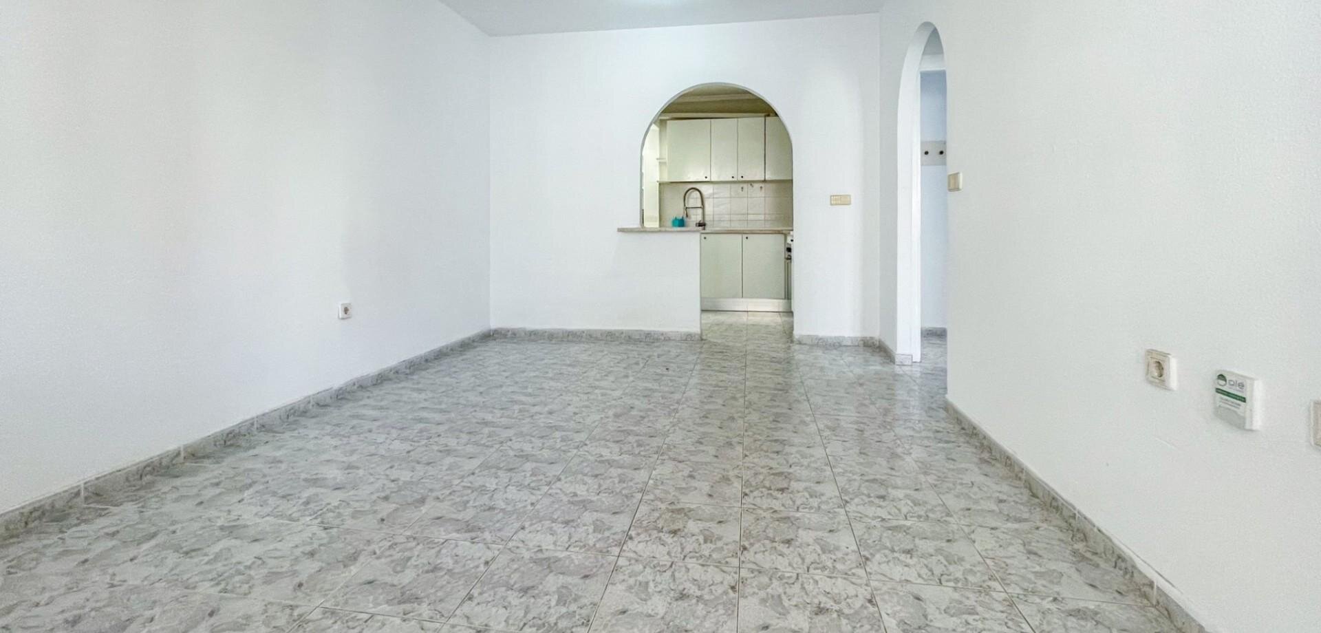 2-Bedroom Bungalow in Playa Flamenca, Orihuela Costa - Image 7
