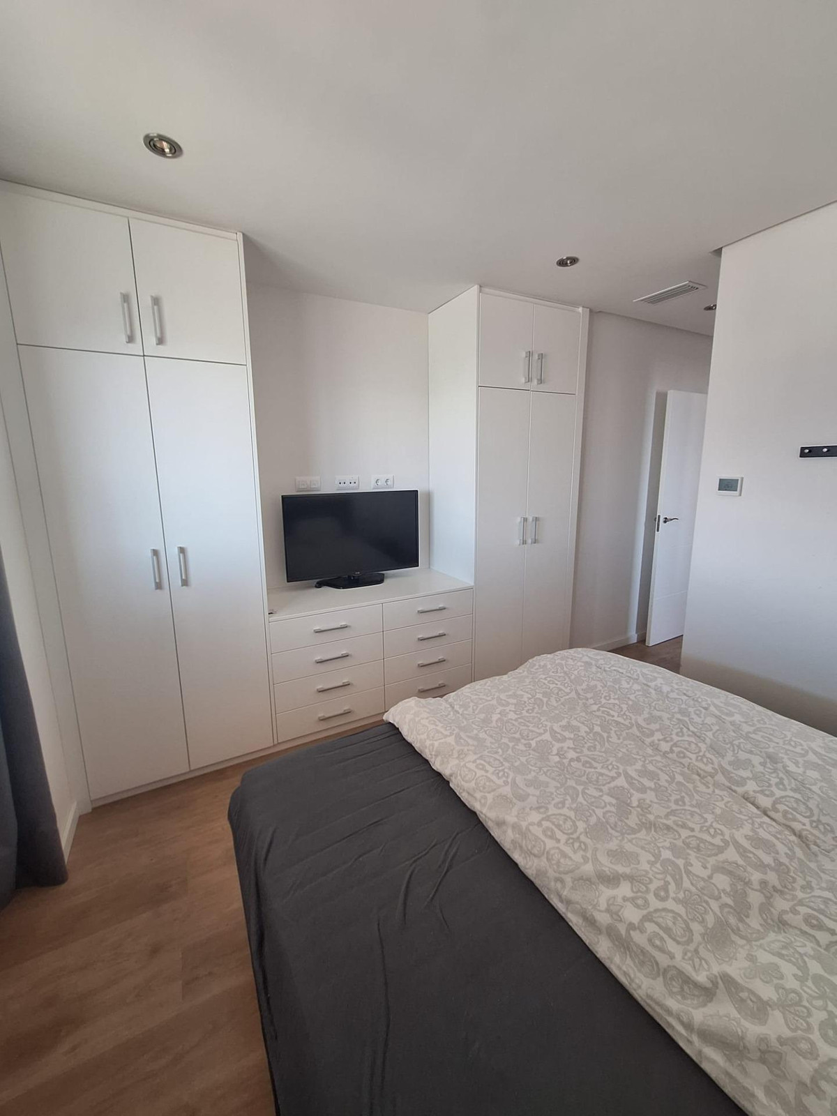 Tussenwoning met 4 Slaapkamers in  Orihuela Costa | Sunny... - Image 7