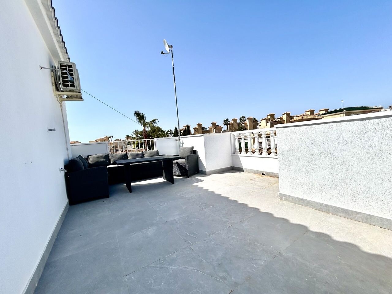 5-Bedroom Villa in Villamartin, Orihuela Costa - Image 19