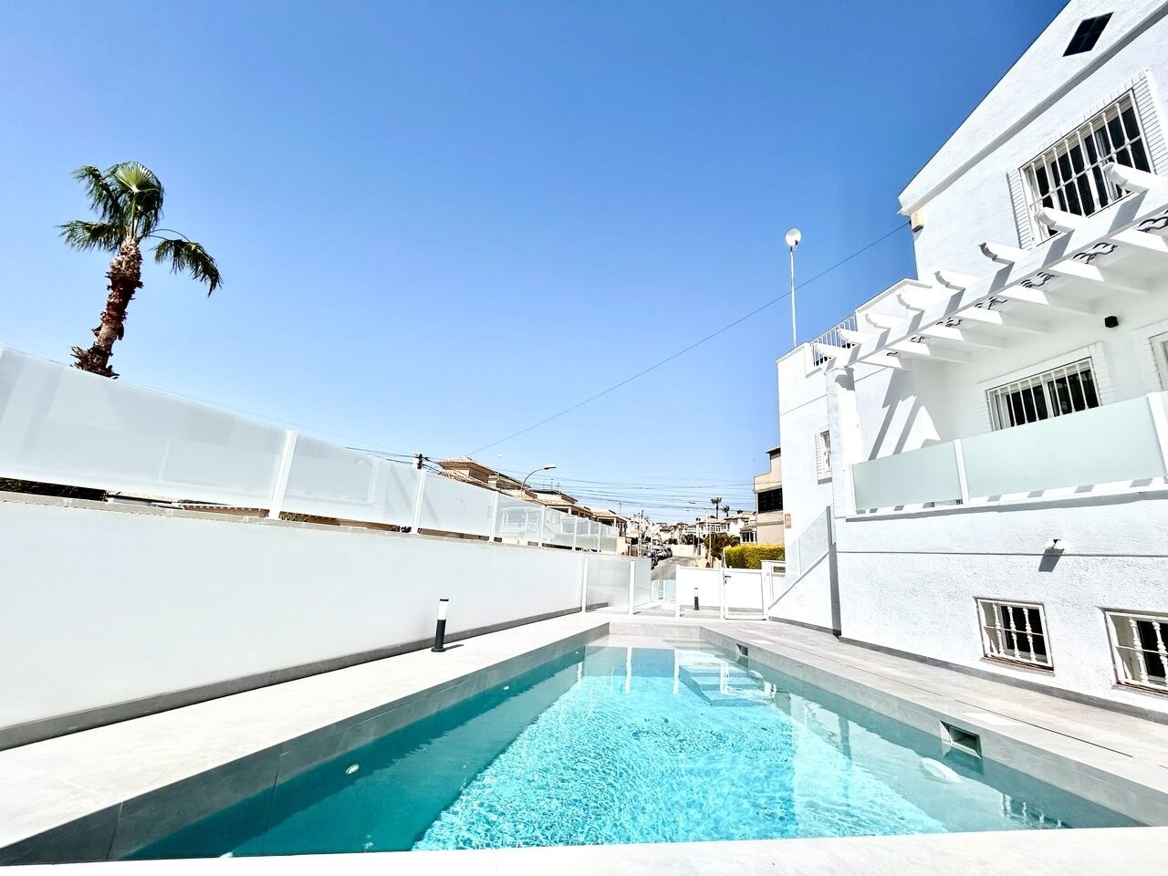 5-Bedroom Villa in Villamartin, Orihuela Costa - Image 2