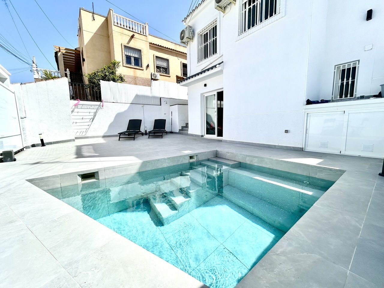 5-Bedroom Villa in Villamartin, Orihuela Costa - Image 28