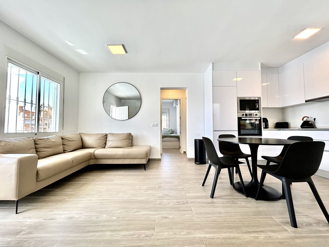 5-Bedroom Villa in Villamartin, Orihuela Costa - Image 3