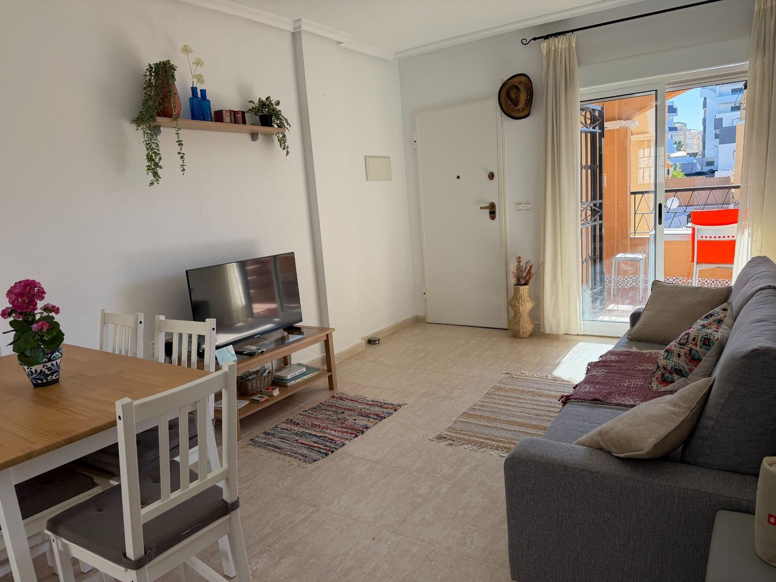 2-Bedroom Apartment in La Florida, Orihuela Costa - Image 3