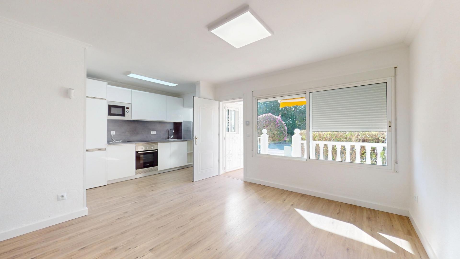 Bungalow de 2 Chambres à Villamartín-las Filipinas, Orihuela Costa - Image 11