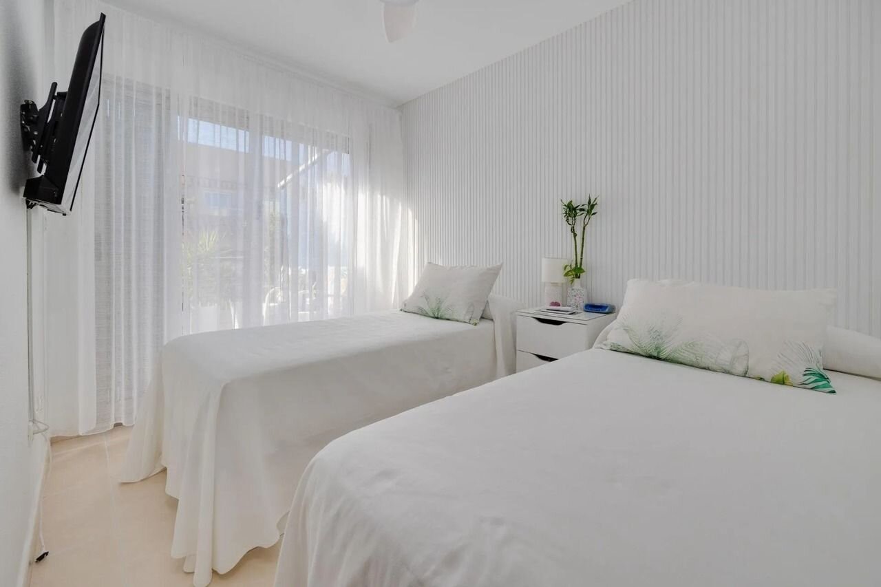 3-Bedroom Penthouse in Habaneras, Torrevieja - Image 15