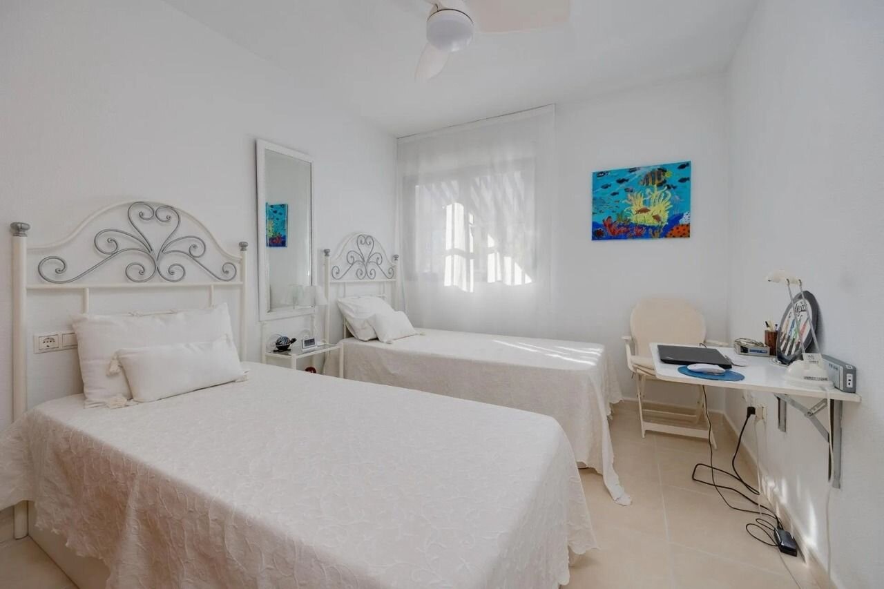 3-Bedroom Penthouse in Habaneras, Torrevieja - Image 20
