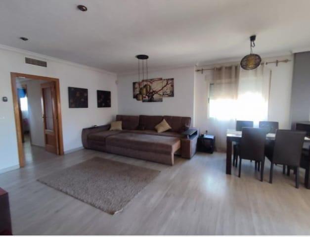 6-Bedroom Villa in Torreblanca, Torrevieja - Image 10