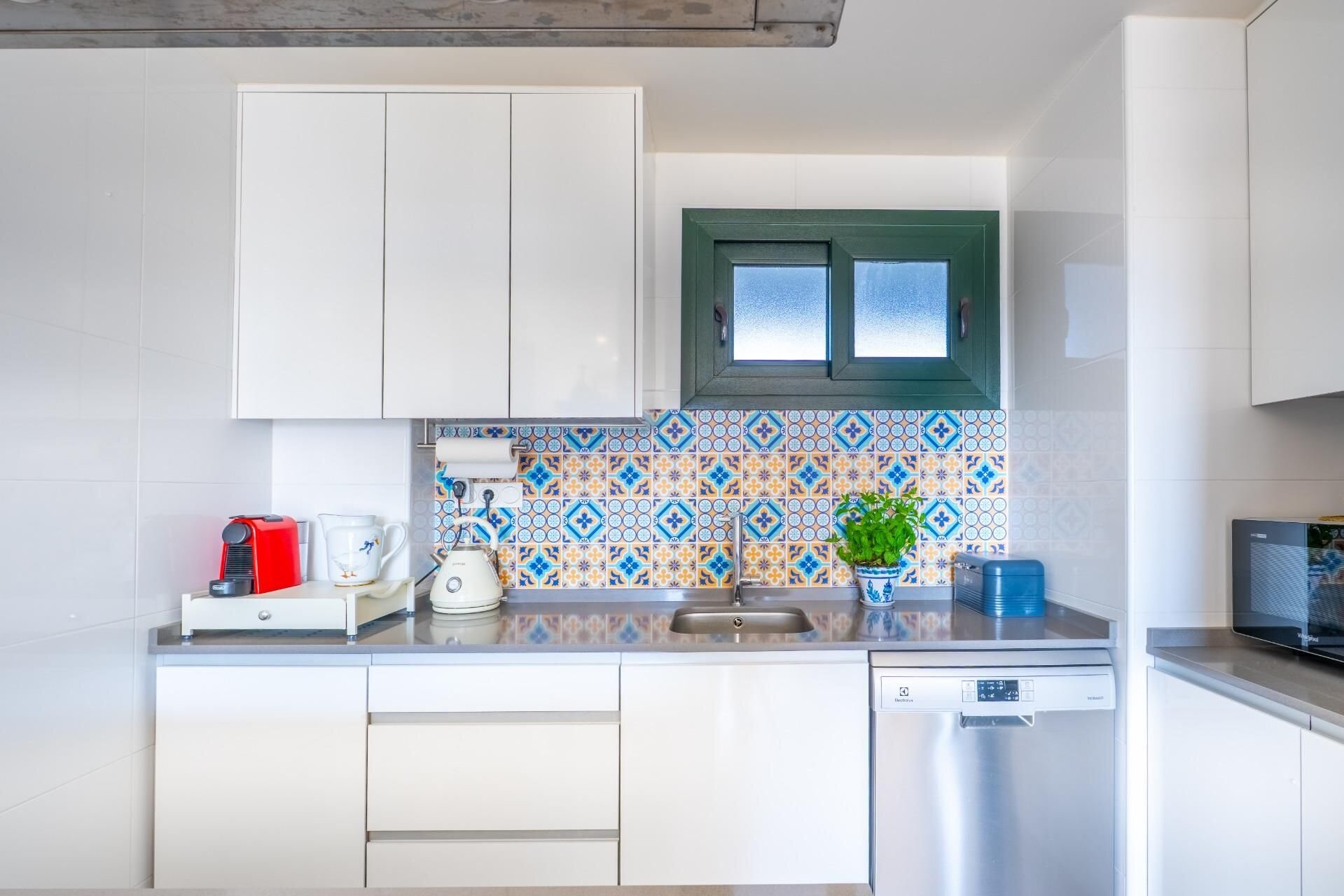 2-Bedroom Apartment in Mil Palmeras, Pilar de la Horadada - Image 4