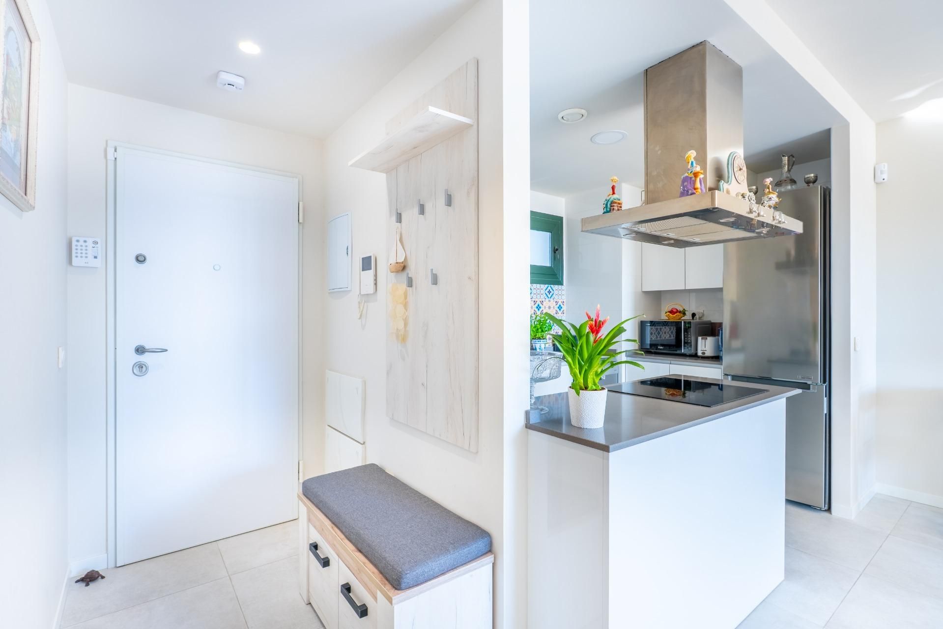 2-Bedroom Apartment in Mil Palmeras, Pilar de la Horadada - Image 8