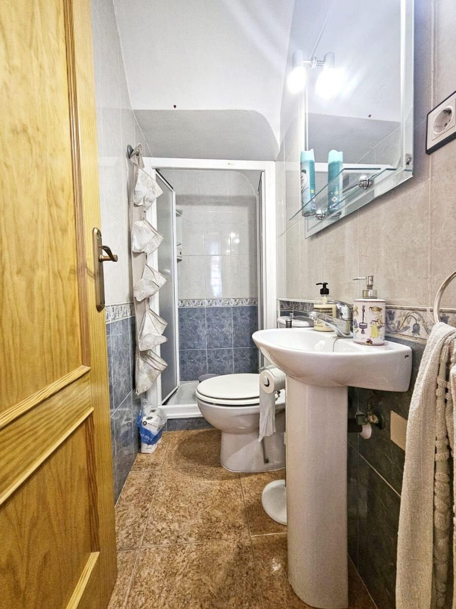 6-Bedroom House in Los Altos, Orihuela Costa - Image 10