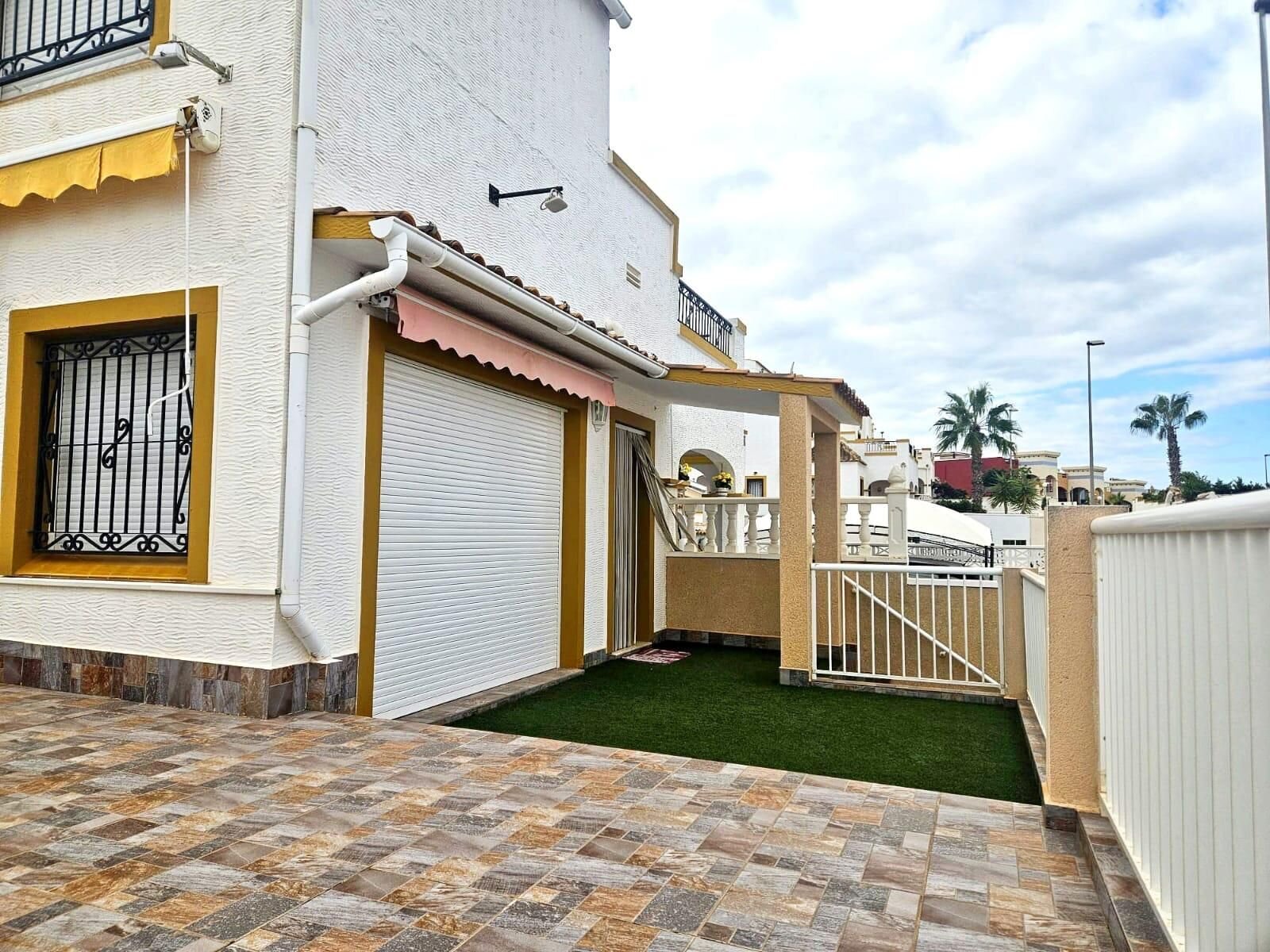 6-Bedroom House in Los Altos, Orihuela Costa - Image 3