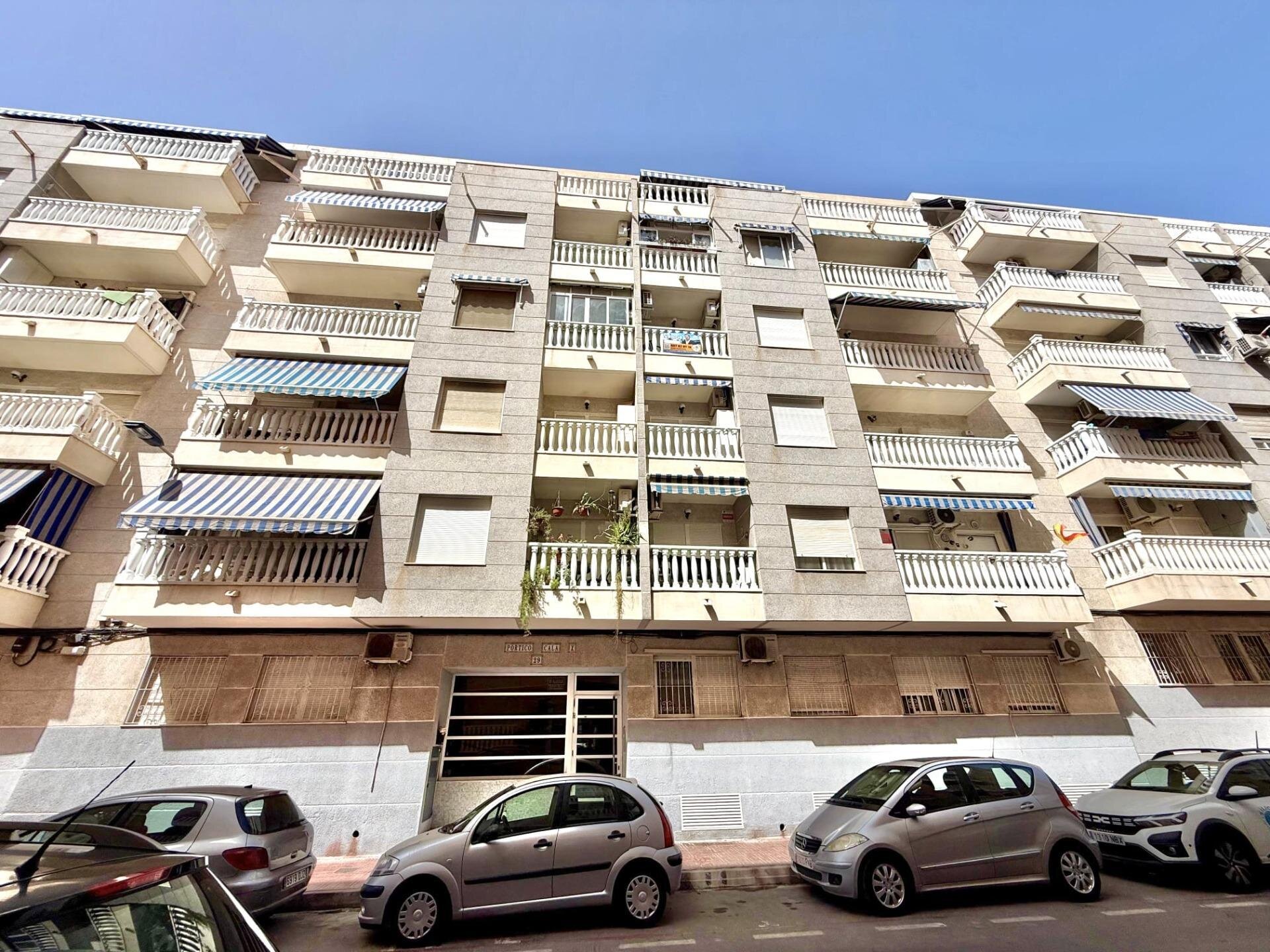 1-Bedroom Apartment in Playa del Cura, Torrevieja - Image 24