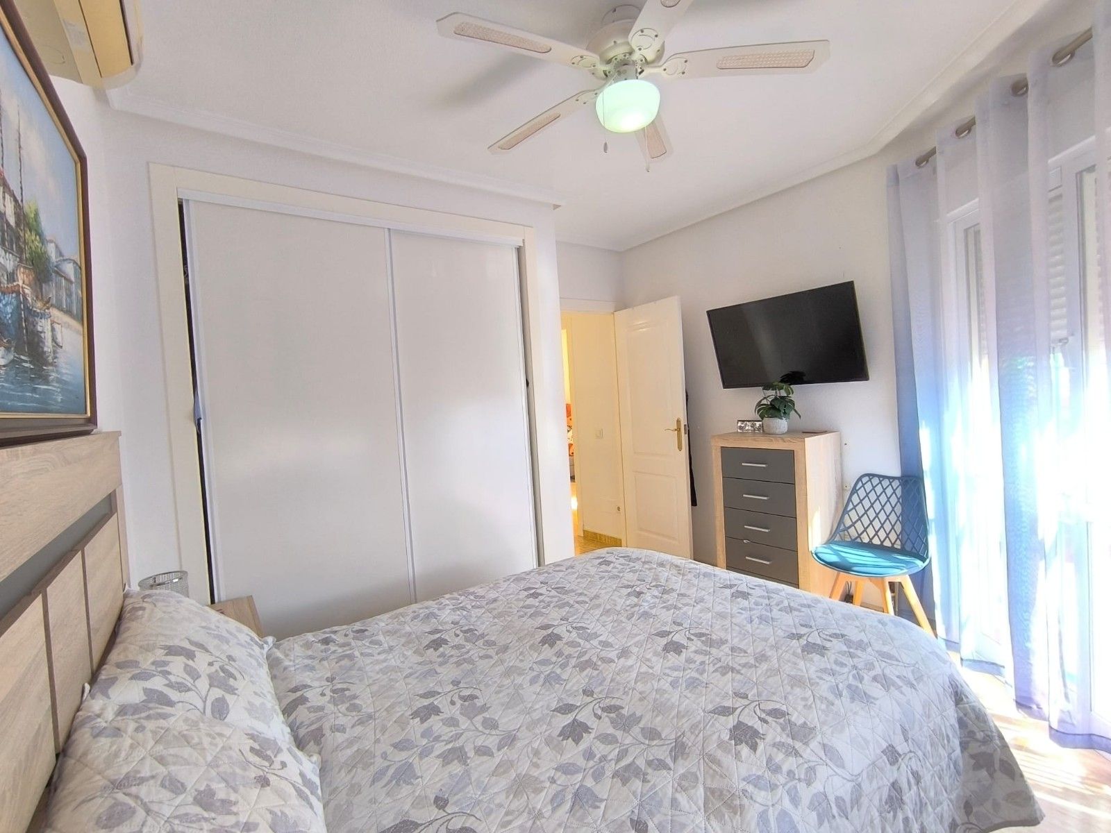 3-Bedroom Villa in Urbanizaciones, Guardamar del Segura - Image 18