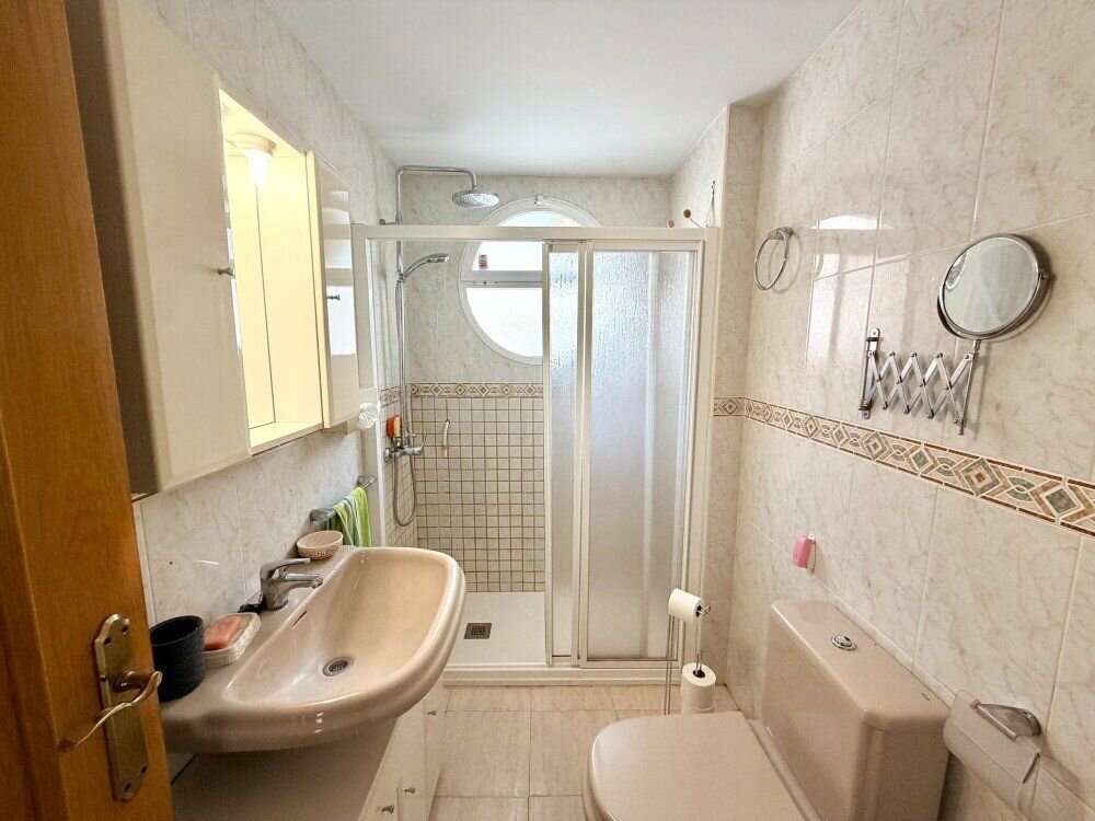 Appartement de 2 Chambres à Guardamar del Segura - Image 9
