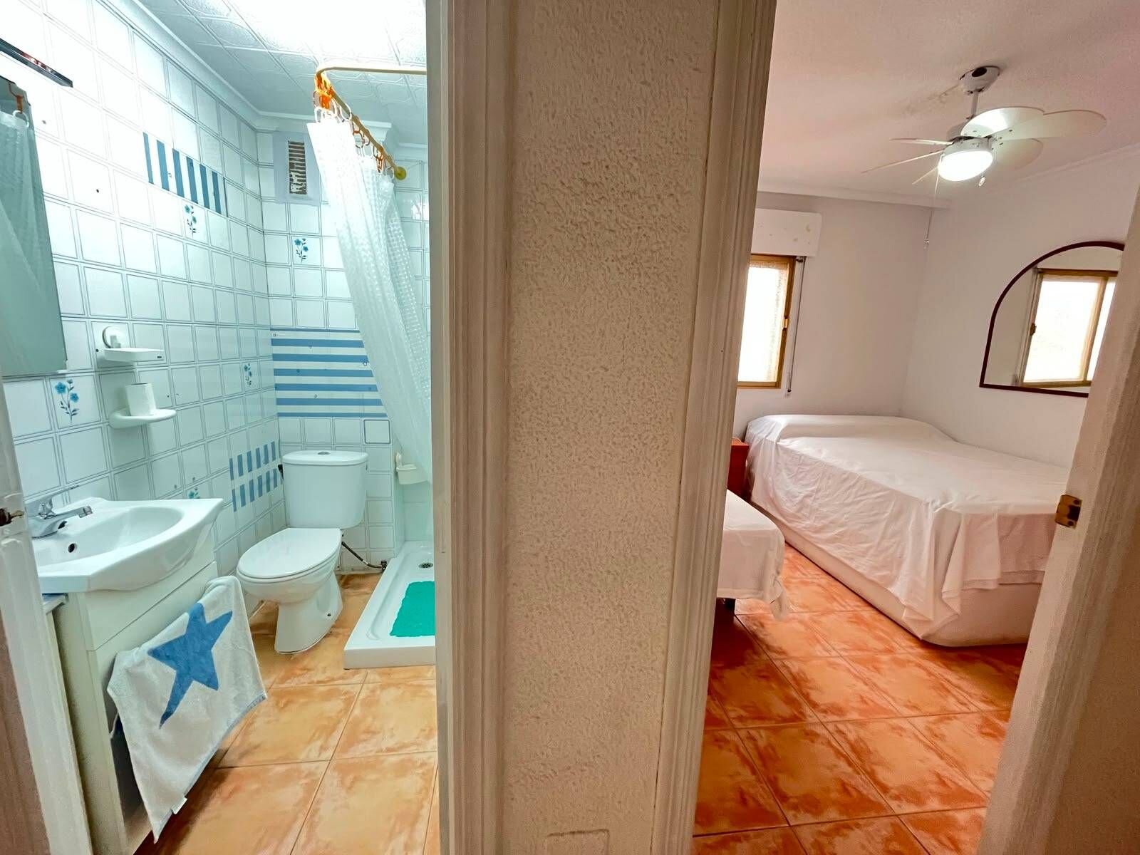 3-Bedroom Apartment in Villananitos, Lo Pagan - Image 11