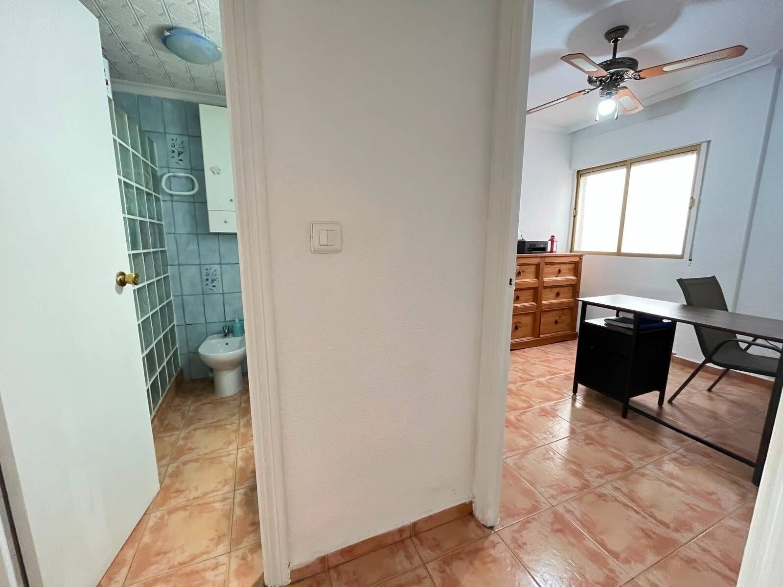 3-Bedroom Apartment in Villananitos, Lo Pagan - Image 22