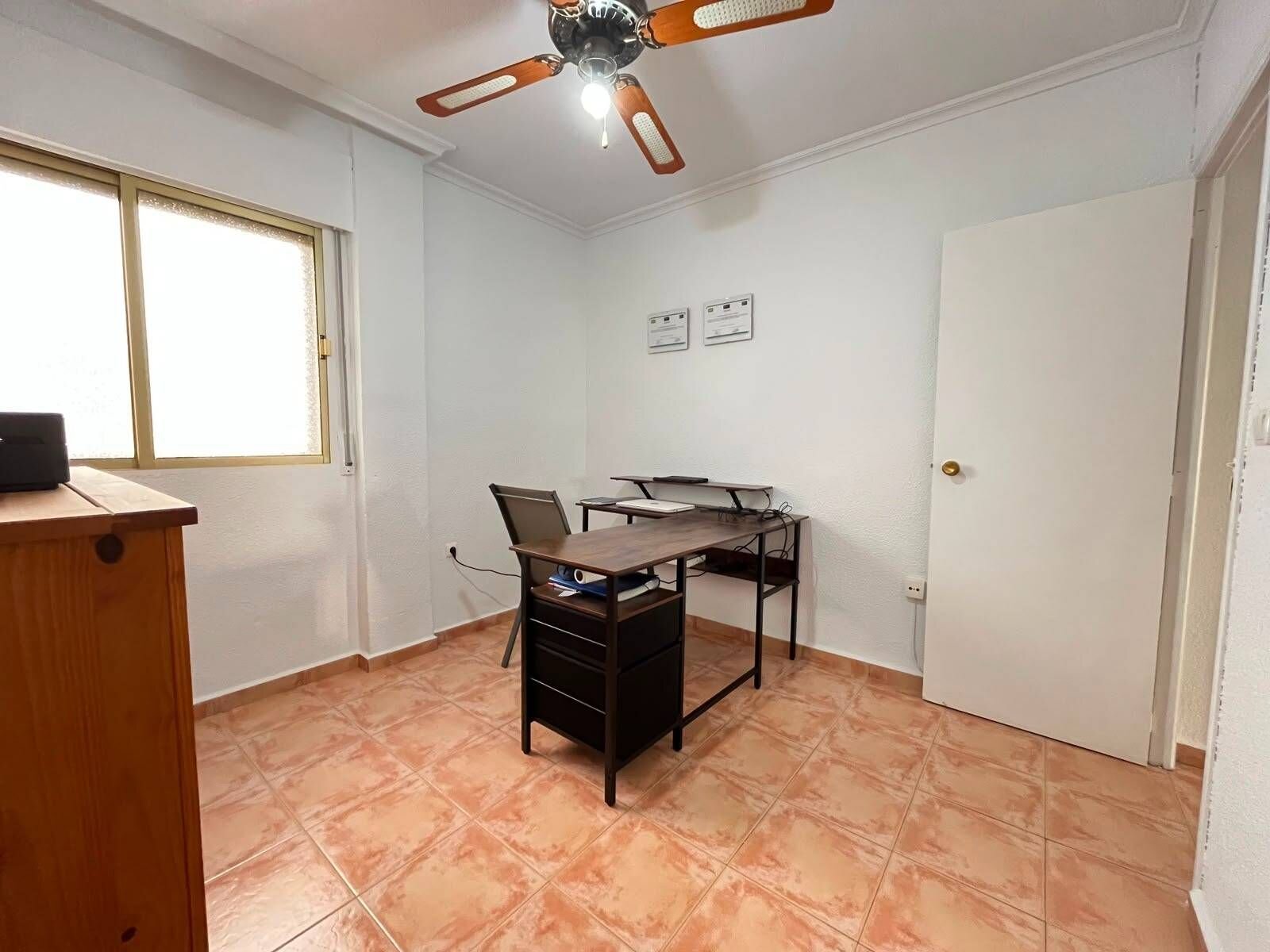 3-Bedroom Apartment in Villananitos, Lo Pagan - Image 41