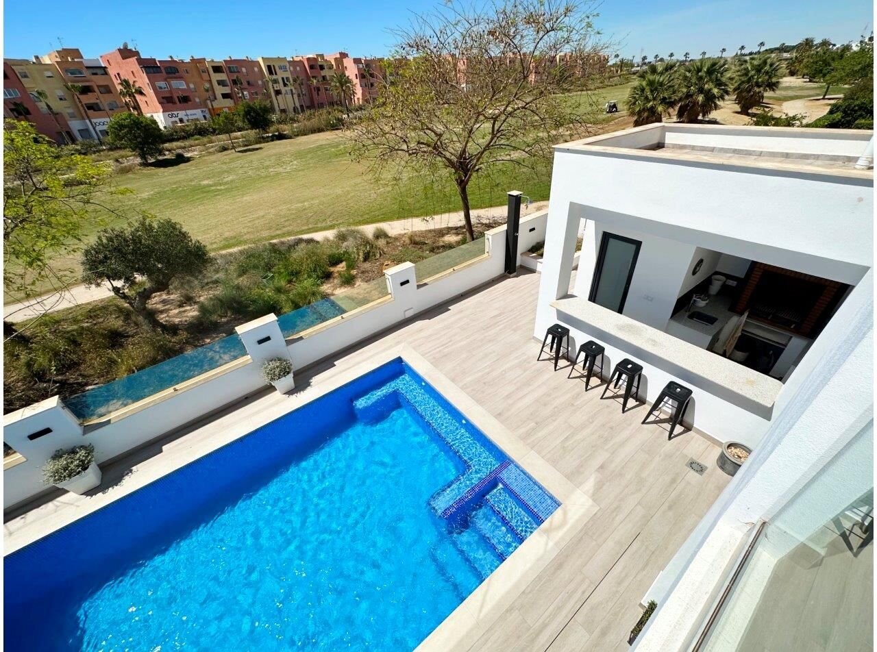 5-Bedroom Villa in Mar Menor Golf Resort, Torre - Pacheco - Image 2