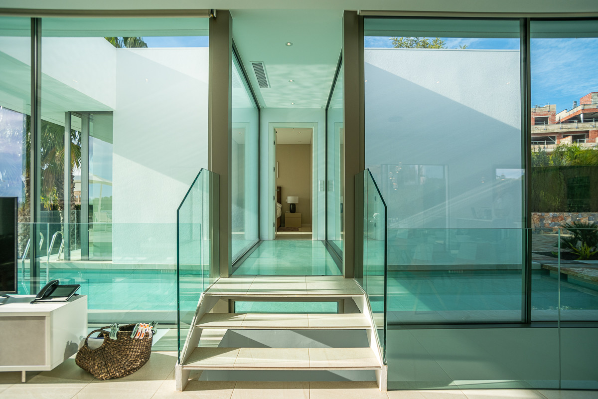 Vrijstaande villa met 4 Slaapkamers in Las Colinas Golf, ... - Image 23