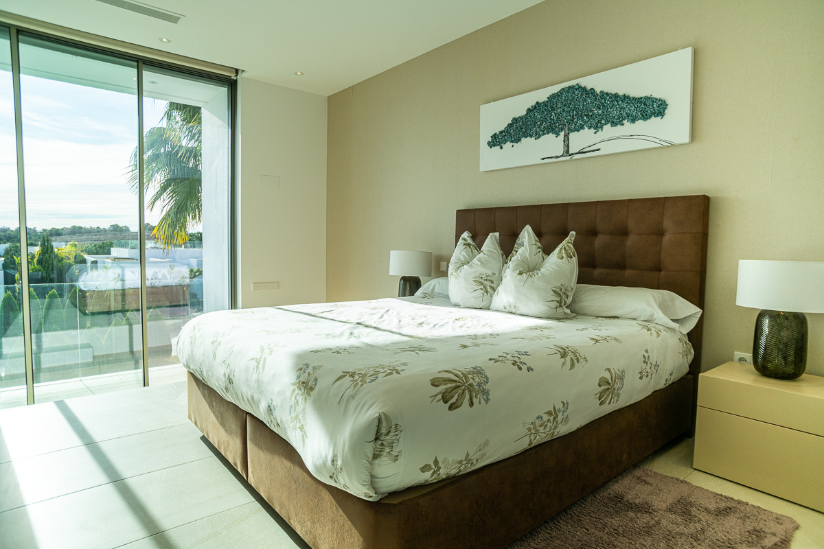 Vrijstaande villa met 4 Slaapkamers in Las Colinas Golf, ... - Image 24