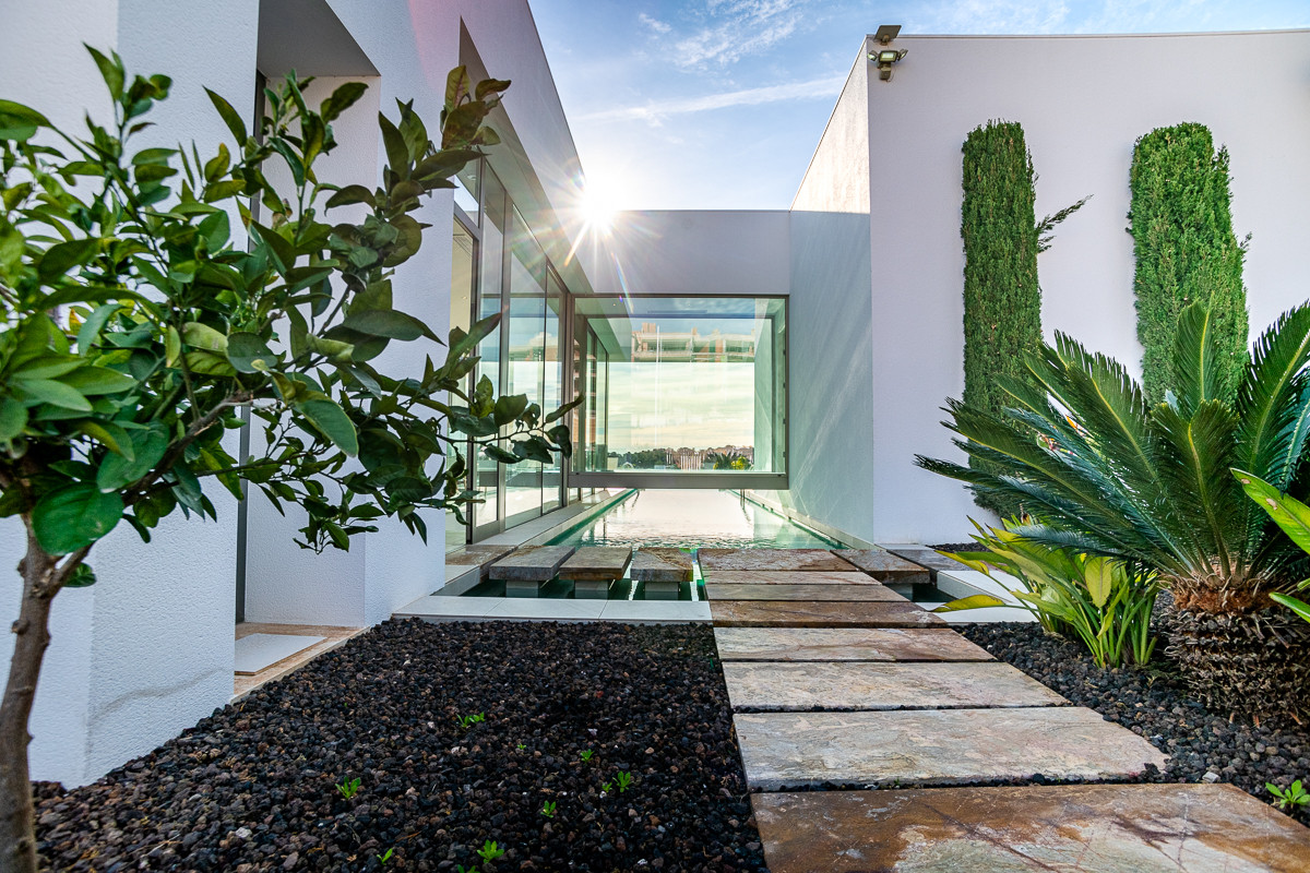 Vrijstaande villa met 4 Slaapkamers in Las Colinas Golf, ... - Image 5