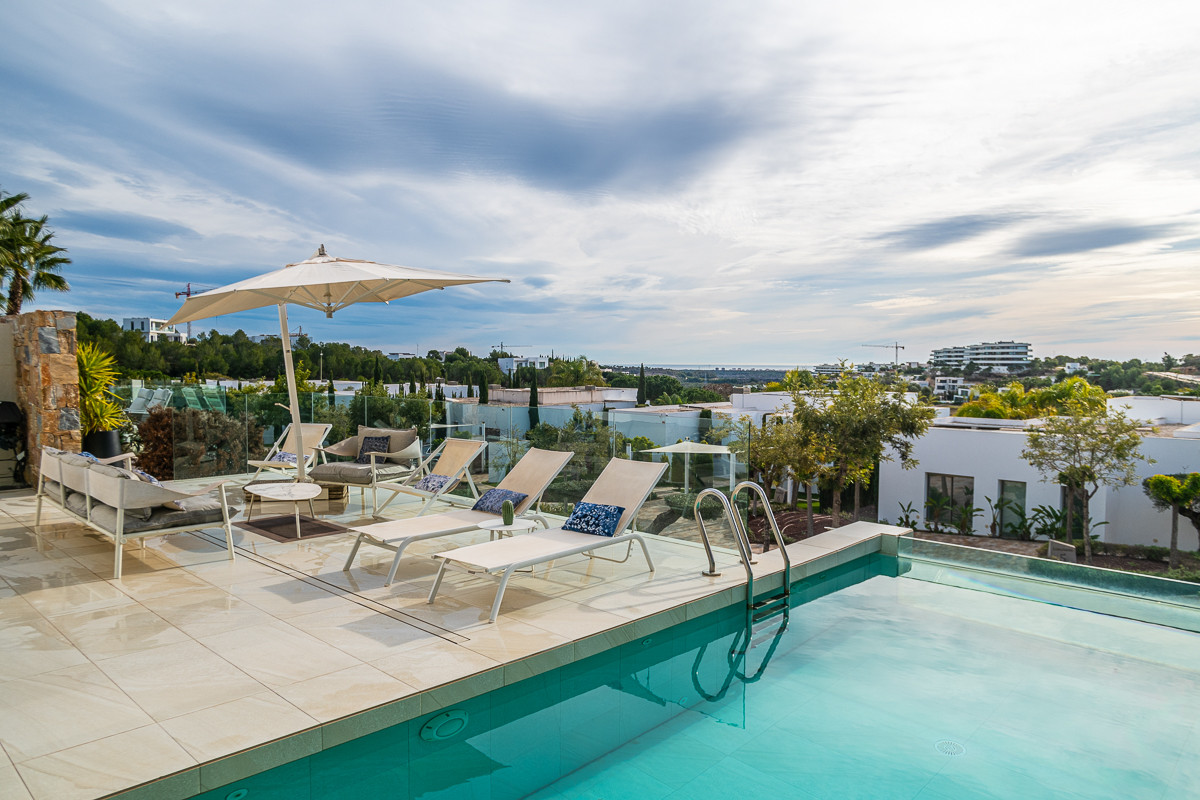 Vrijstaande villa met 4 Slaapkamers in Las Colinas Golf, ... - Image 9