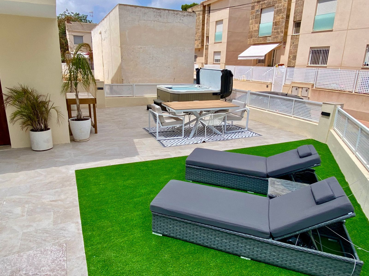 3-Bedroom Semi-Detached House in Santiago de la Ribera, S... - Image 12