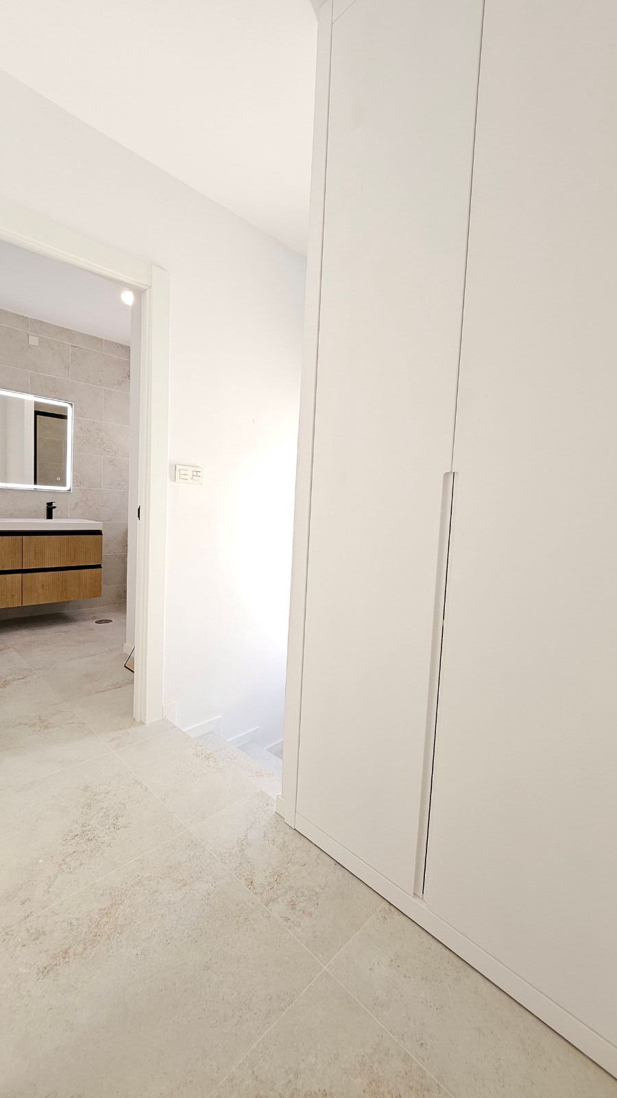 3-Bedroom Semi-Detached House in Santiago de la Ribera, S... - Image 6