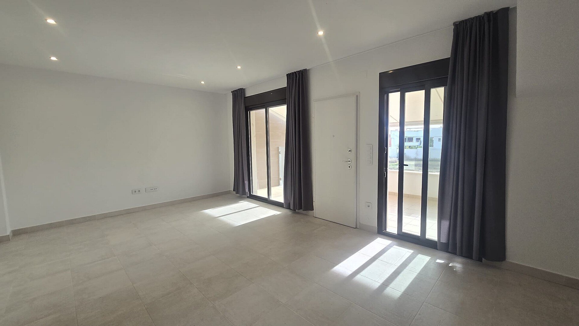 2-Bedroom Penthouse in Pilar de la Horadada - Image 6