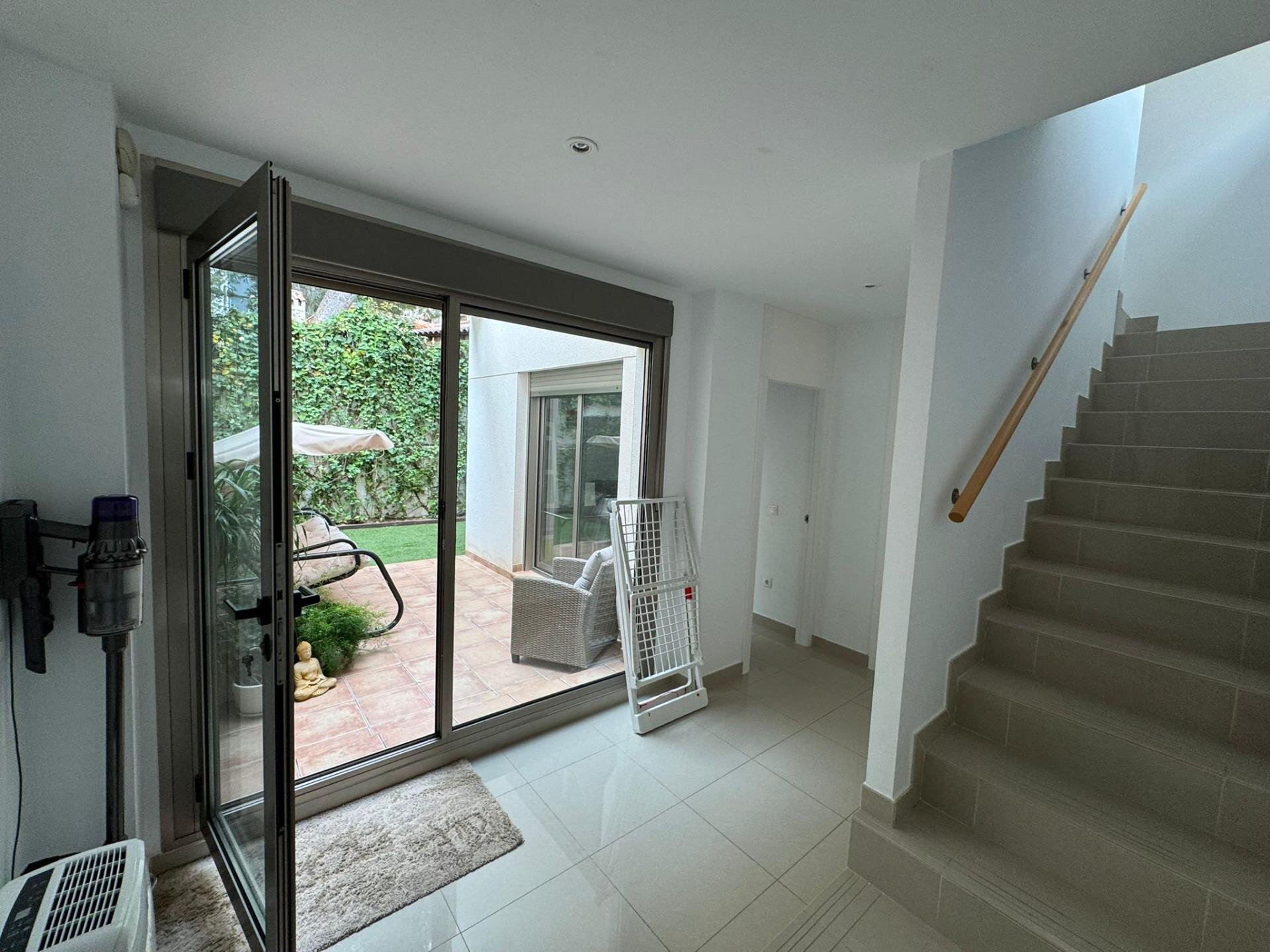 Huis met 3 Slaapkamers in Punta Prima, Torrevieja - Image 17