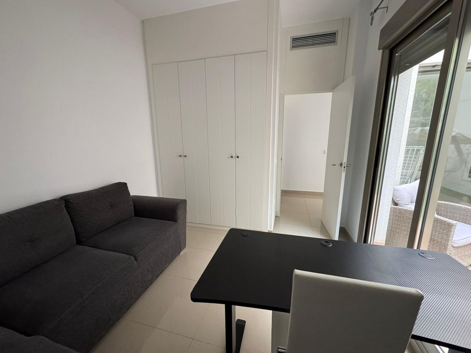 Huis met 3 Slaapkamers in Punta Prima, Torrevieja - Image 25