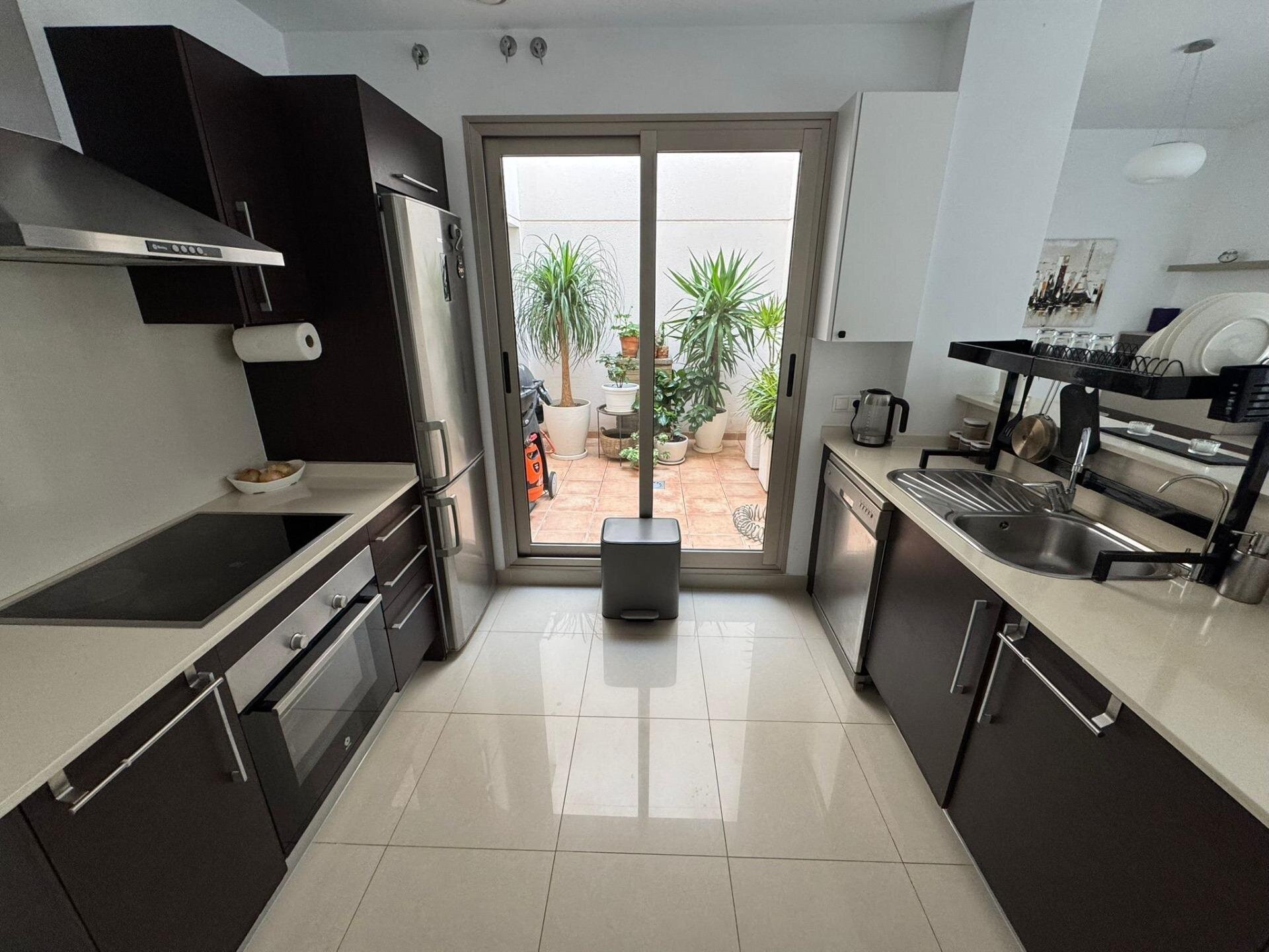 Huis met 3 Slaapkamers in Punta Prima, Torrevieja - Image 4