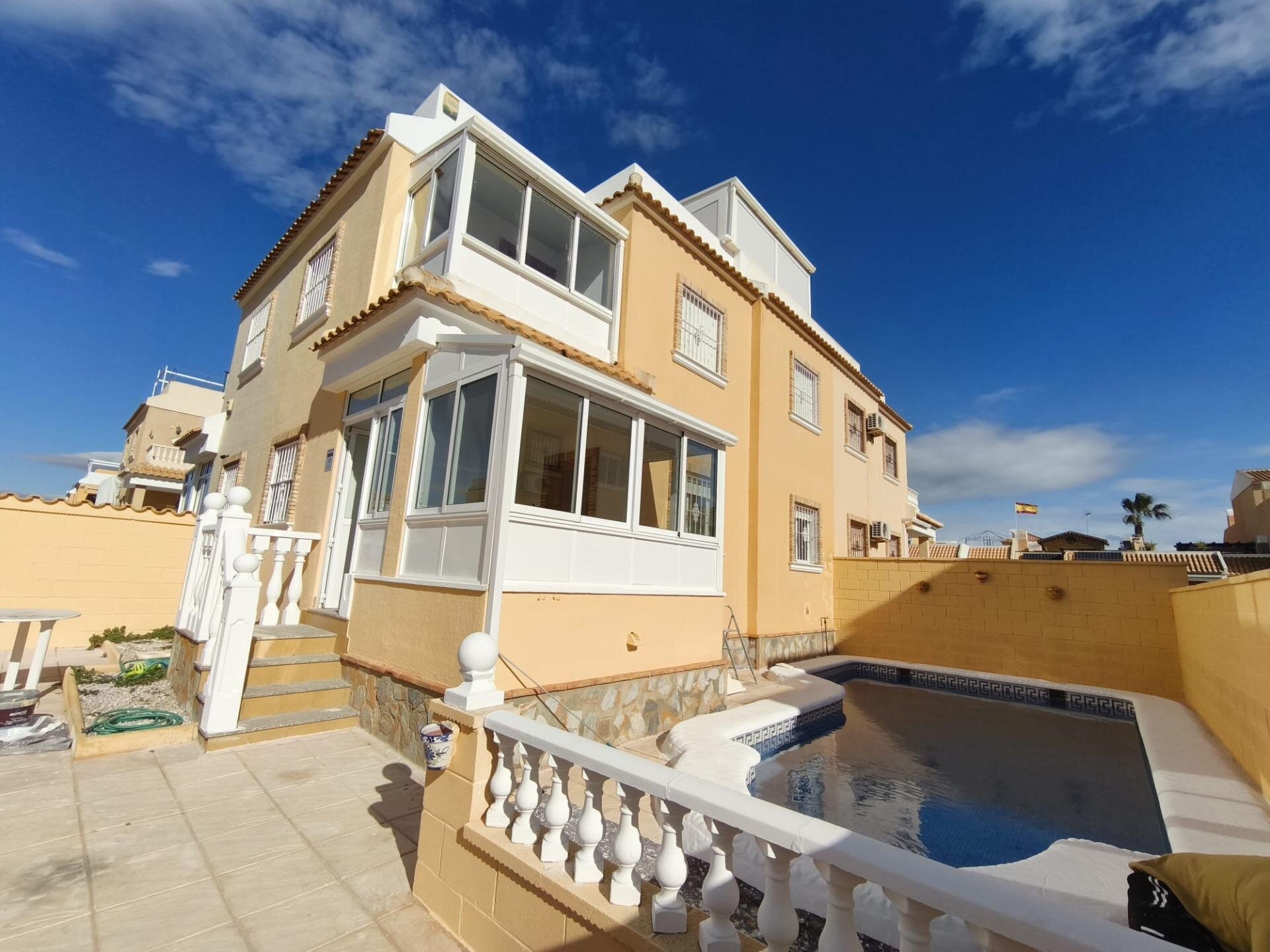 Casa de 3 Dormitorios en Lo Marabú, Rojales - Image 1
