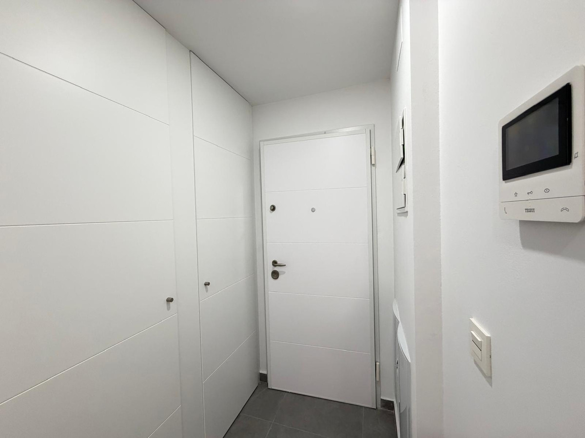 3-Bedroom Middle Floor Apartment in Torrevieja | Sunny C... - Image 2