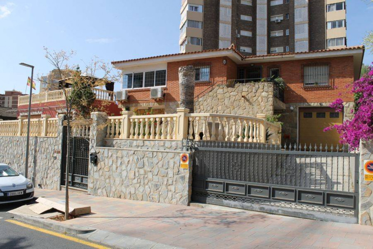 9-Bedroom Detached House in Benidorm | Sunny Casas - Cos... - Image 18