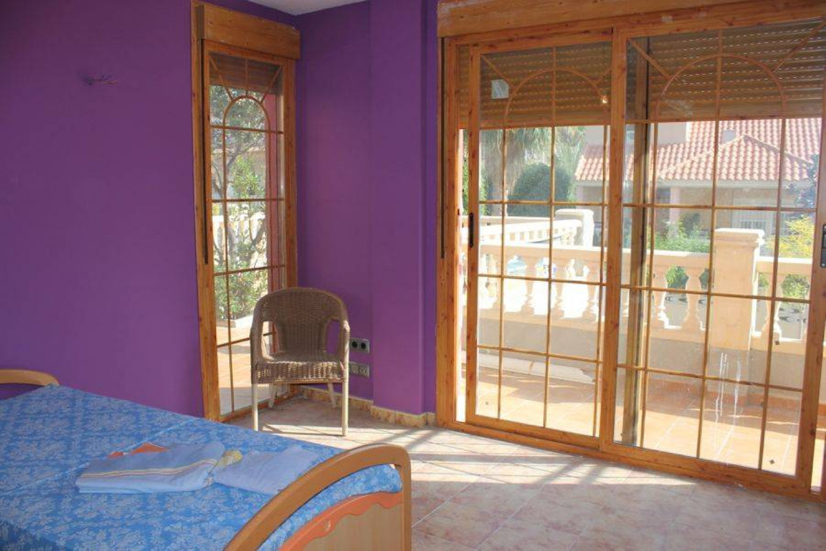 9-Bedroom Detached House in Benidorm | Sunny Casas - Cos... - Image 7