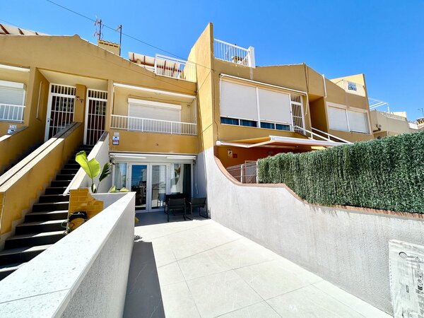 Apartamento de 2 Dormitorios en Centro, Torrevieja