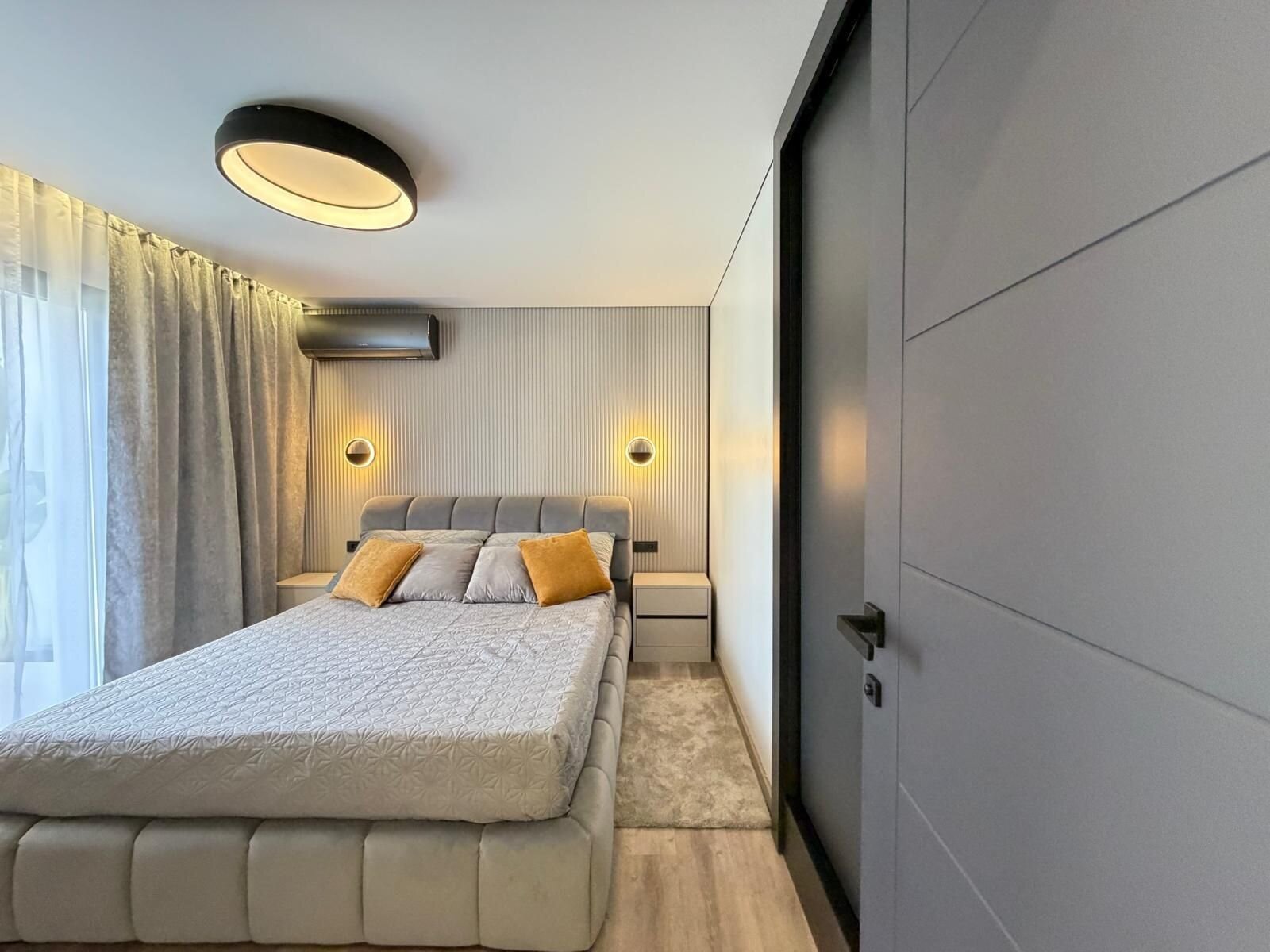 4-Bedroom Villa in Punta Prima, Torrevieja - Image 28