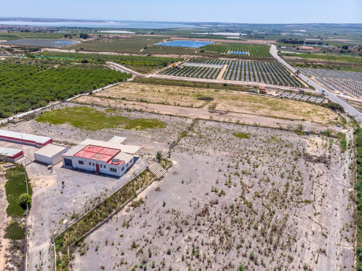 2-Bedroom House in  Los Montesinos | Sunny Casas - Costa ... - Image 15