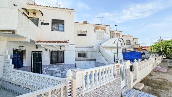 Bungalow de 2 Dormitorios en Torretas, Torrevieja