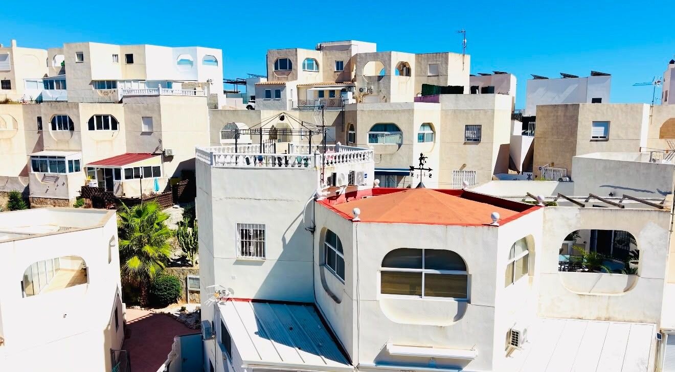 1-Bedroom Apartment in Cerro del Sol, San Miguel de Salinas - Image 1