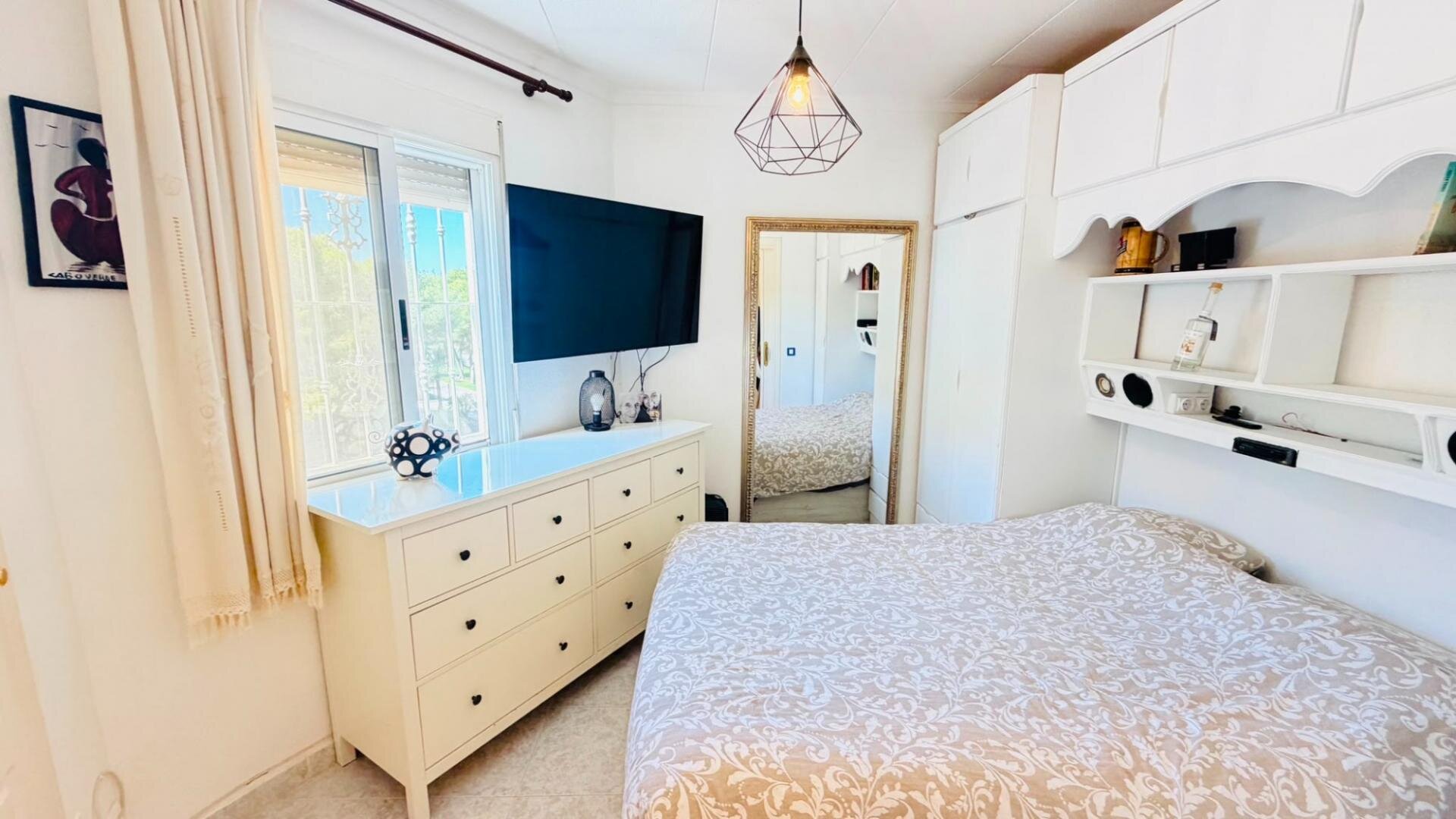 1-Bedroom Apartment in Cerro del Sol, San Miguel de Salinas - Image 13