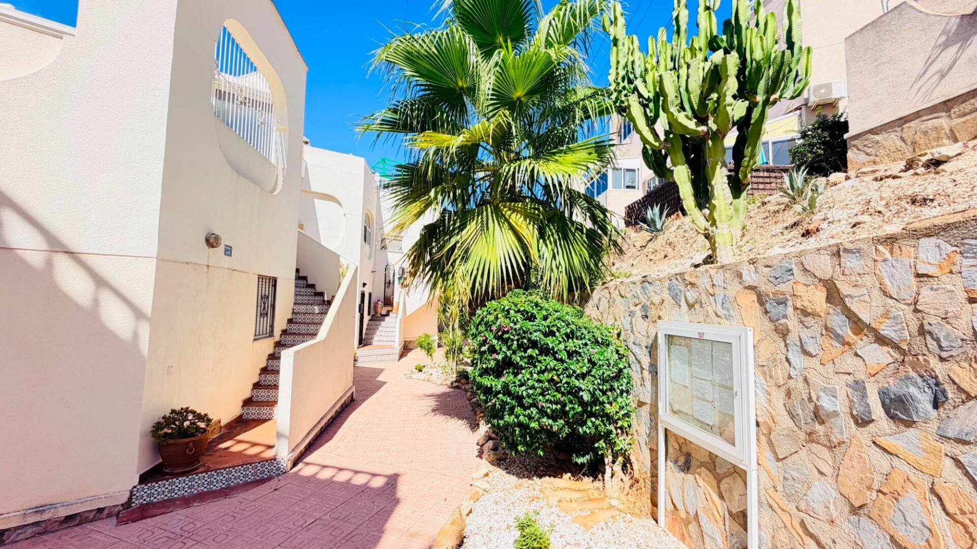 1-Bedroom Apartment in Cerro del Sol, San Miguel de Salinas - Image 18
