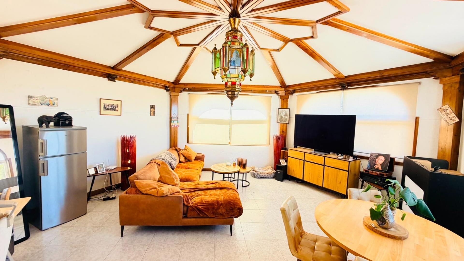 1-Bedroom Apartment in Cerro del Sol, San Miguel de Salinas - Image 4