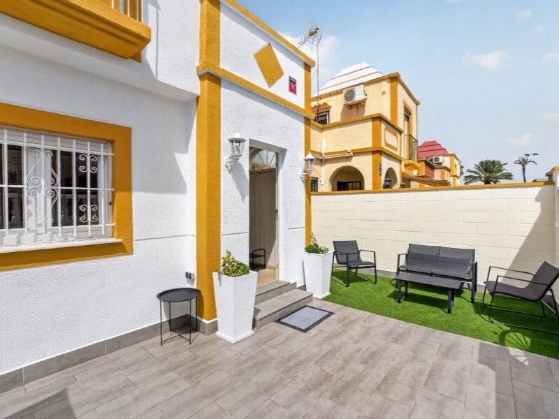 3-Zimmer Haus in Carrefour, Torrevieja - Image 1