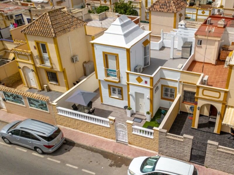 3-Zimmer Haus in Carrefour, Torrevieja - Image 2